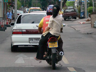 バイクタクシー